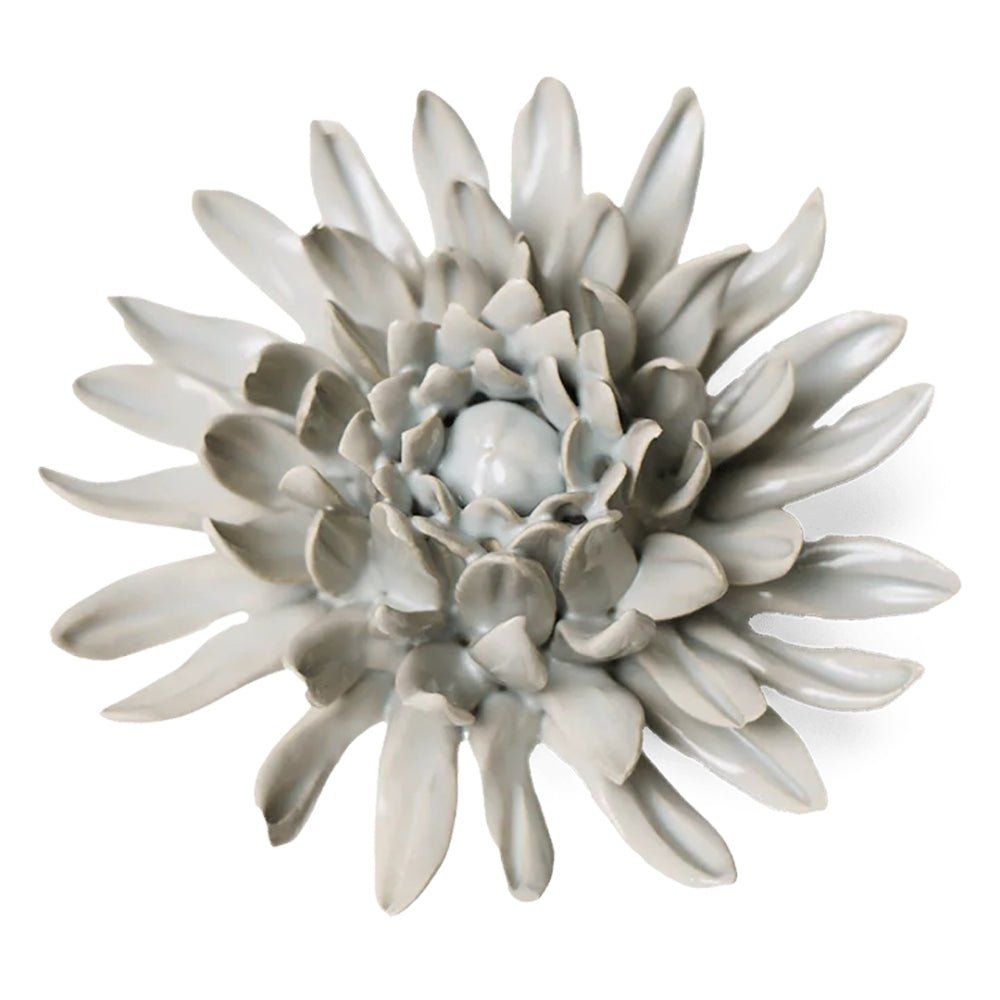 Pale green ceramic spider Mum flower - approx. 11.5X12.5X5.5cm - Florrie