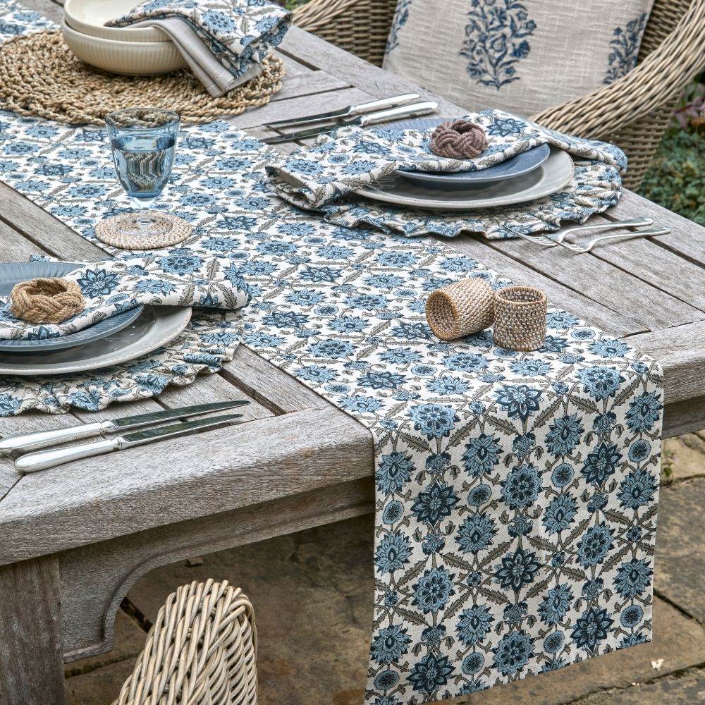 Blue patterned Kelmscott runner — 32x180cm - Florrie