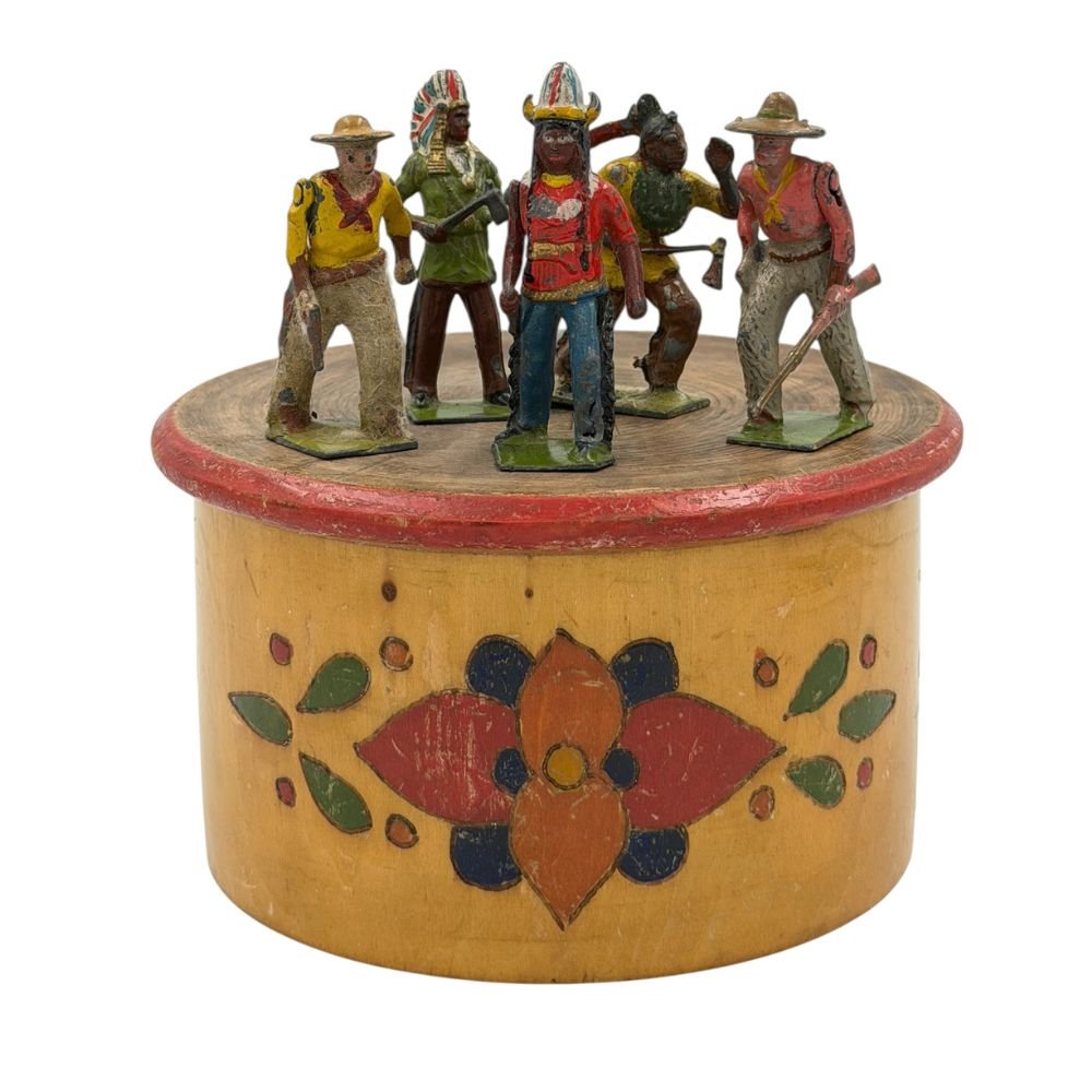 Five Britains Ltd hollow cast-lead cowboy and indian figures c. 1930-1950s (S 2) - tallest 6.5cm - Florrie