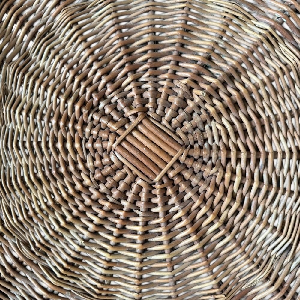 Natural woven round pre-loved tray - 52cm diameter - Florrie