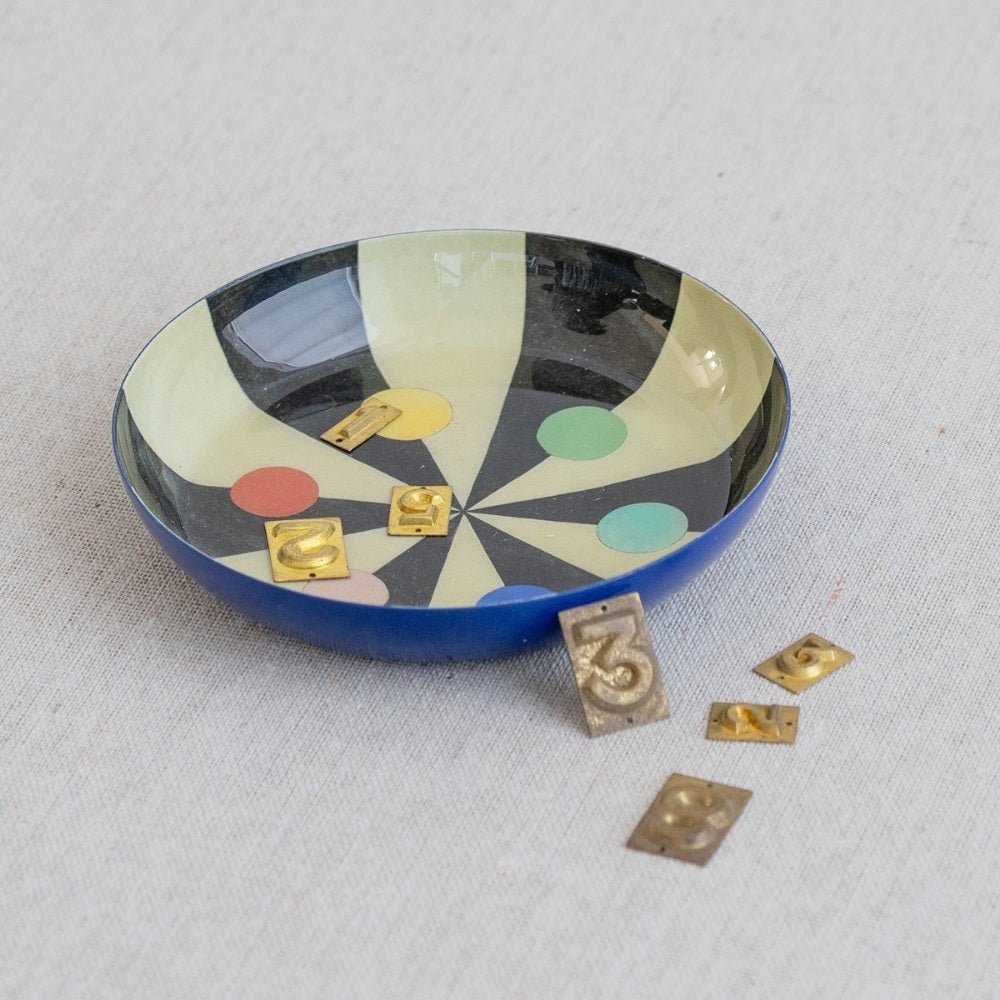 Round enamel tray — Benson's Colour Hexagon - Florrie