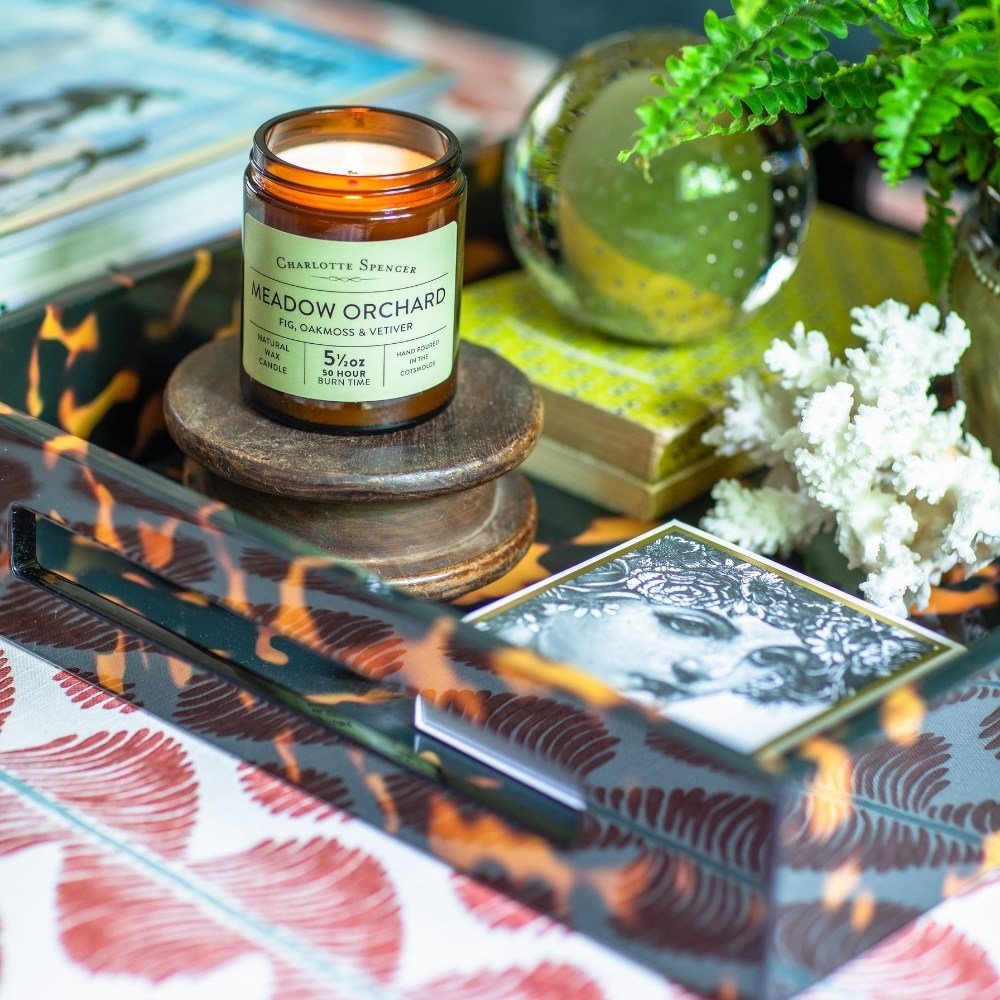 Square box of fine art lady matches - Florrie