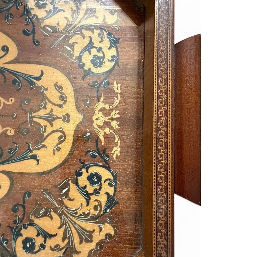 Tray with inlaid wooden design, wood veneer & glass protection - Florrie